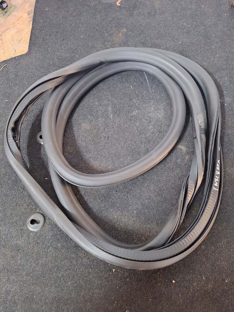 фото №1, Opel insignia b kombi прокладка двері правий перед