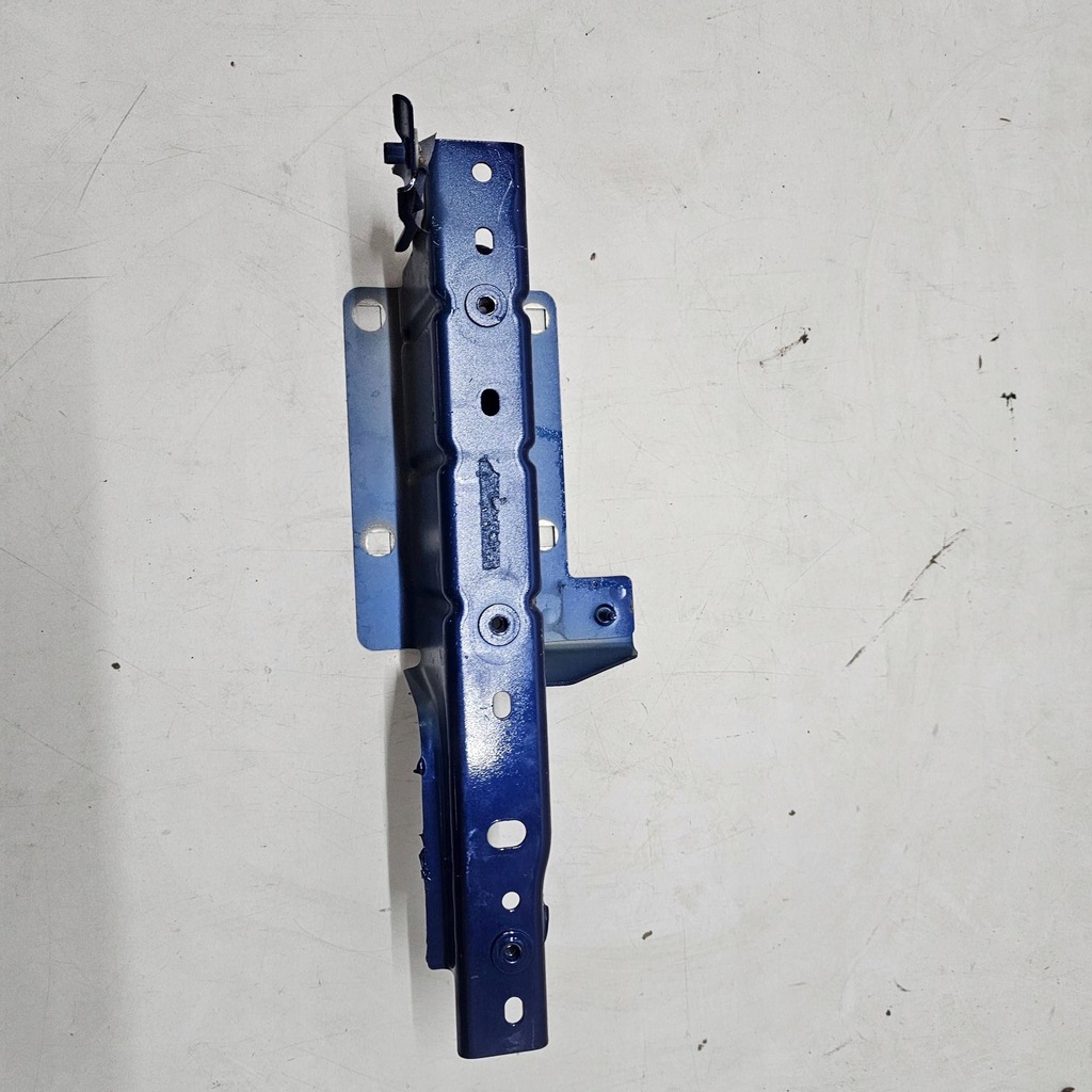 фото №8, Кронштейн кронштейн левая правая maserati granturismo m189