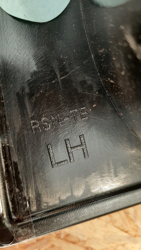 фото №7, Renault scenic лампа задняя задняя левая хром