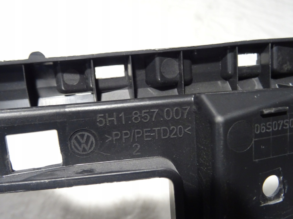 фото №8, Защита корпус панели консоли приборная панель vw golf viii 8 5h0 5h1857007