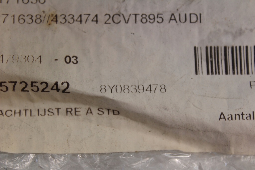 фото №5, Молдинг уплотнитель стекло дверь правое задняя audi a3 8y nowa 8y0839478