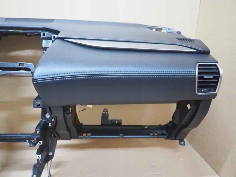 фото №4, Приборная панель консоль подушки безопасности подушка безопасности ремни lexus nx