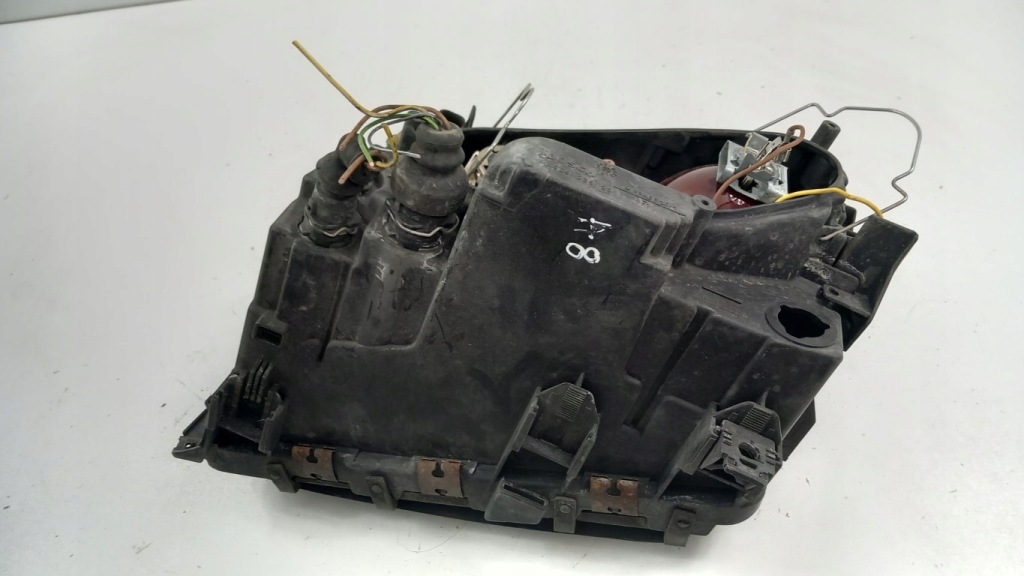 фото №4, Audi a8 d2 лампа перед правая eu линза