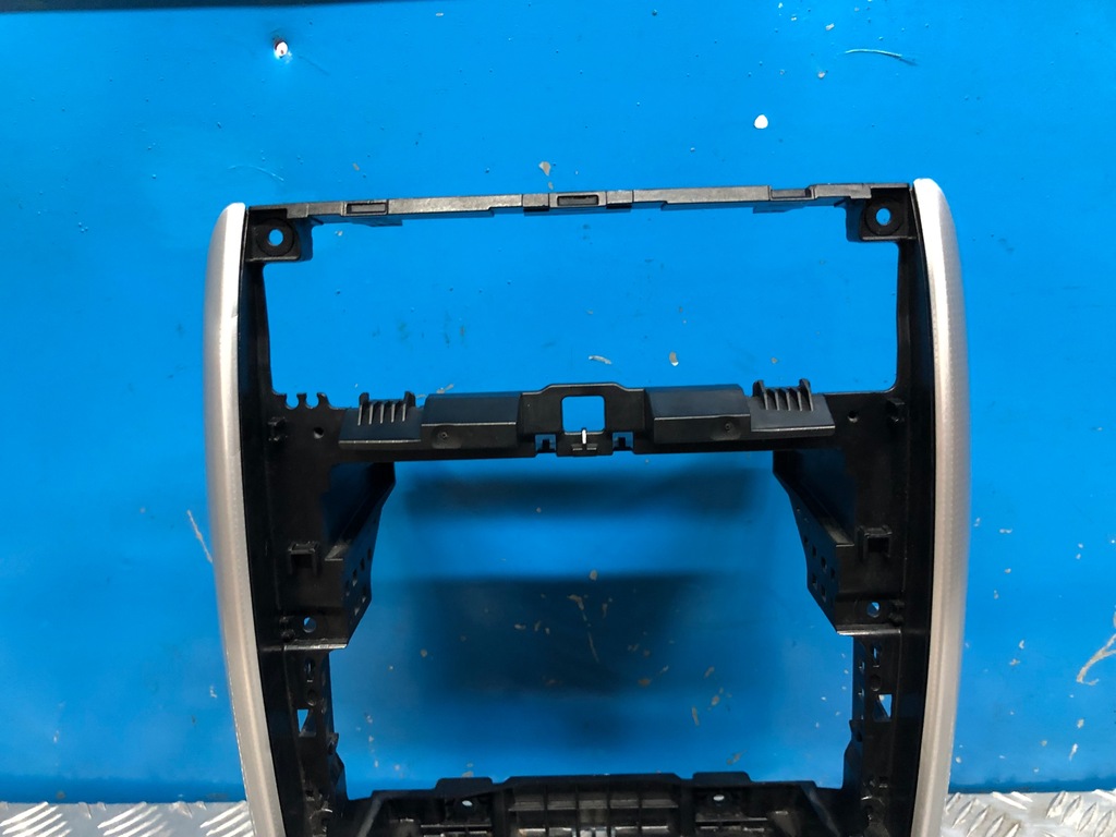 фото №13, Mercedes w169 накладки декоративные декоры aluminiowe комплект рамка радио