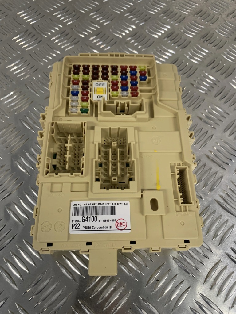 фото №1, Коробка предохранителей hyundai i30 iii 16- 1.0 t-gdi