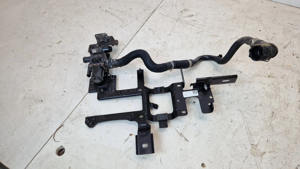 фото №1, Электроклапан жидкость jaguar i-pace j9d3-18495-aa