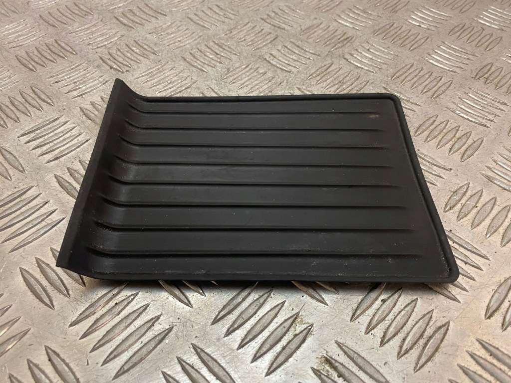 фото №1, Bmw x6 f16 вкладка заднього бардачка тунель середнього