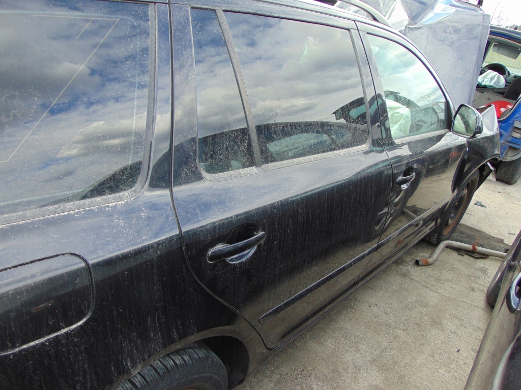 фото №1, Двері праве задня задні skoda octavia ii kombi 9910