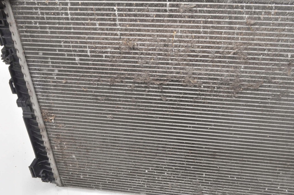 Audi q5 2 80a 2.0 tdi радіатор води 80a121251d Зі Шроту