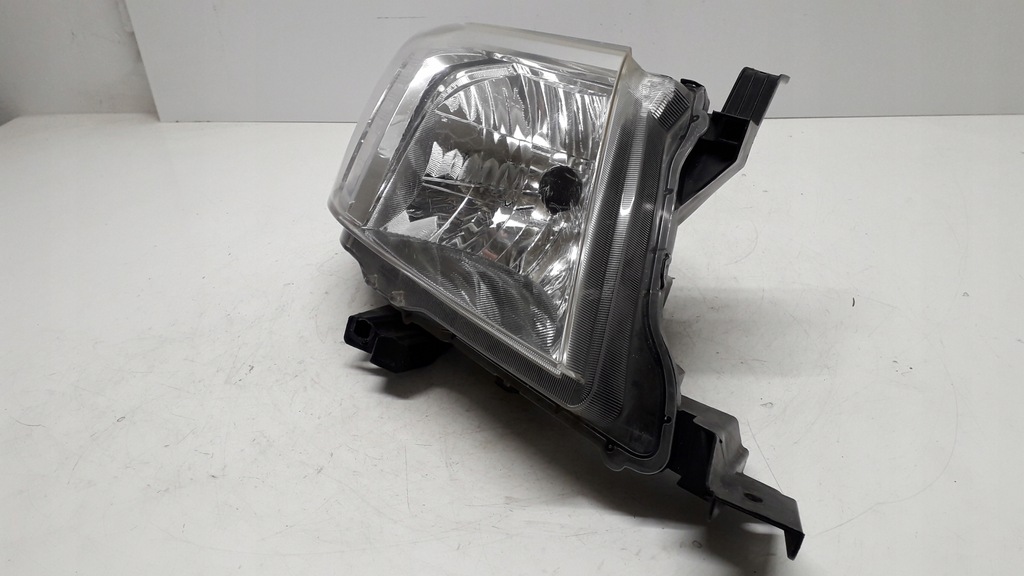 фото №11, Toyota hilux 7 vii lift 12- лампа права передня