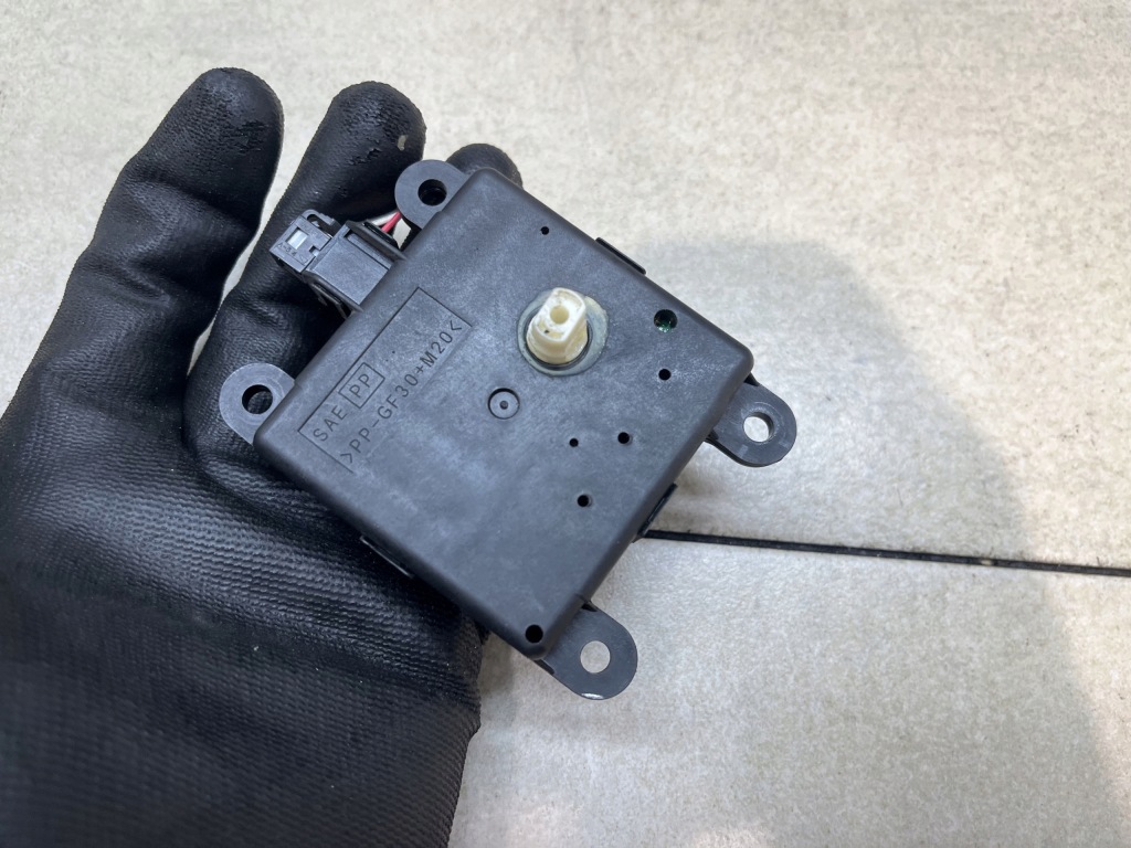 фото №8, Моторчик отопителя laguna iii 2.0 dci 52410599 a24843a8400001