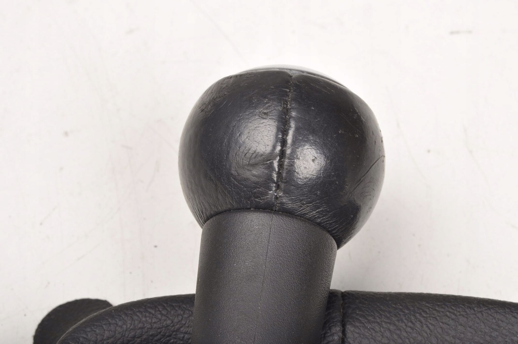 фото №10, Citroen c4 picasso ii чехол ручка переключения передач