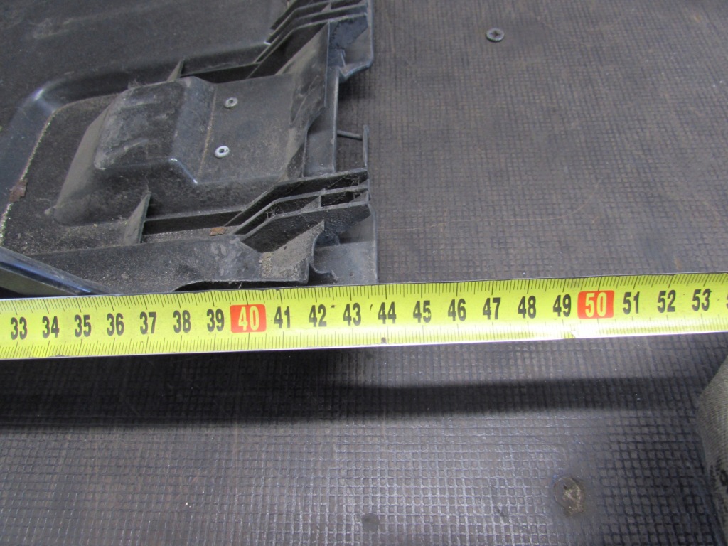 фото №1, Кришка акумуляторів 2428035 2395354 scania r 13-18r.