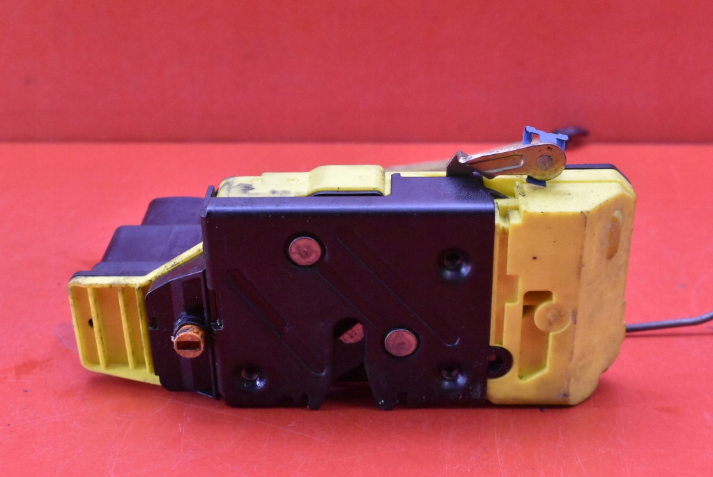 фото №5, Замок двері лівий задня задній eu 8650552 volvo s70 v70 2 ii kombi 00-05