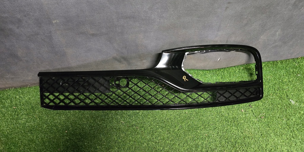 фото №1, Решітка ліва бампера перед bentley flying spur 3se