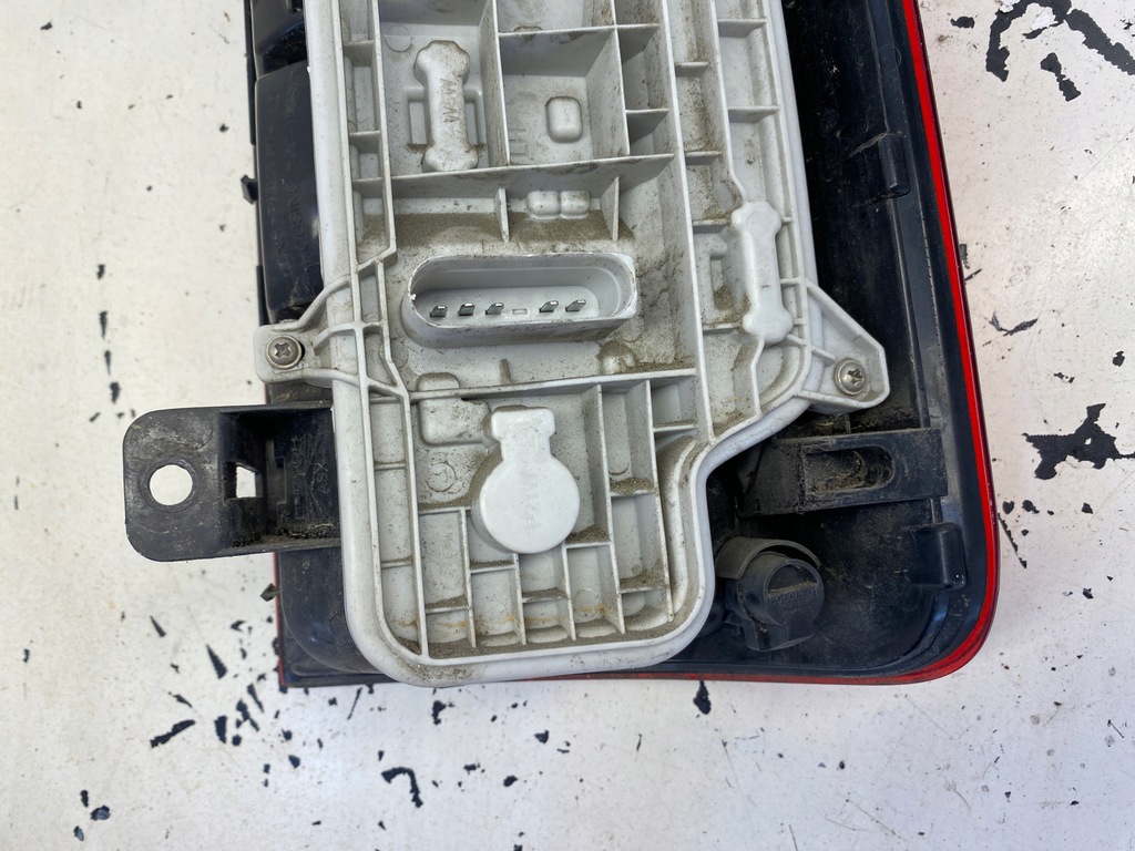 фото №10, Vw caddy iv лампа левый задняя 2k1945095e