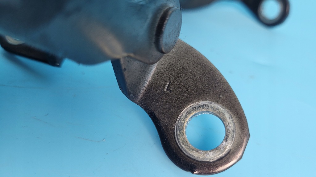 фото №10, Suzuki swace corolla e21 21r петли дверь левый задняя комплект 4w9