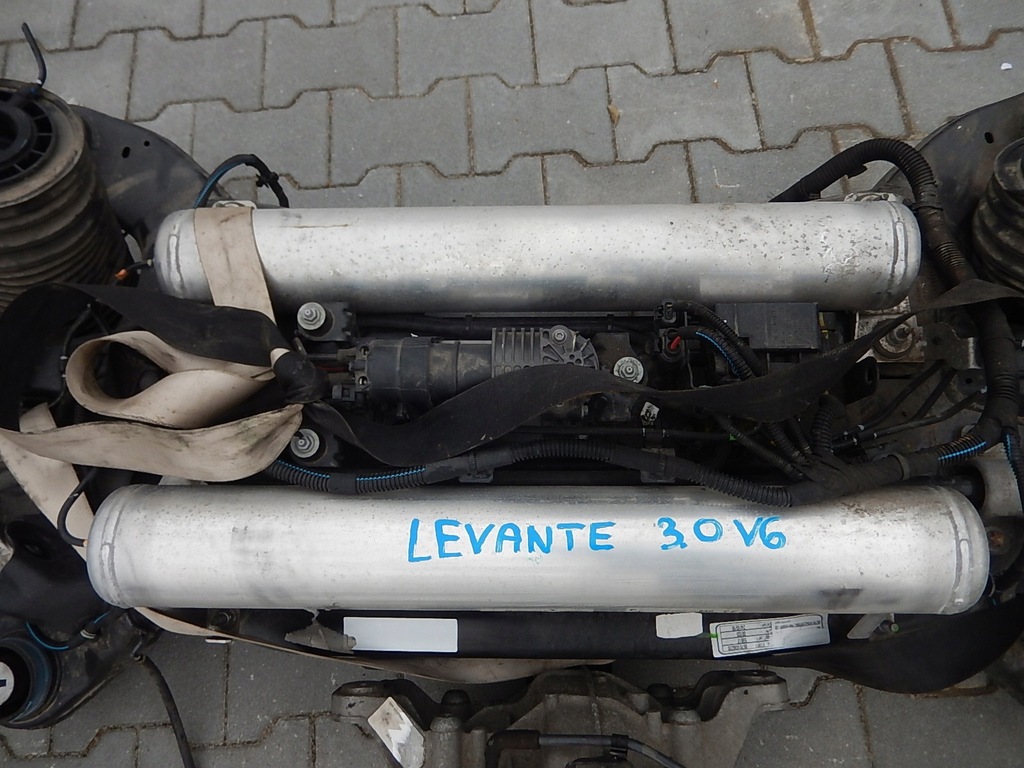 фото №6, Задня oś балка підвіска maserati levante 3.0 v6