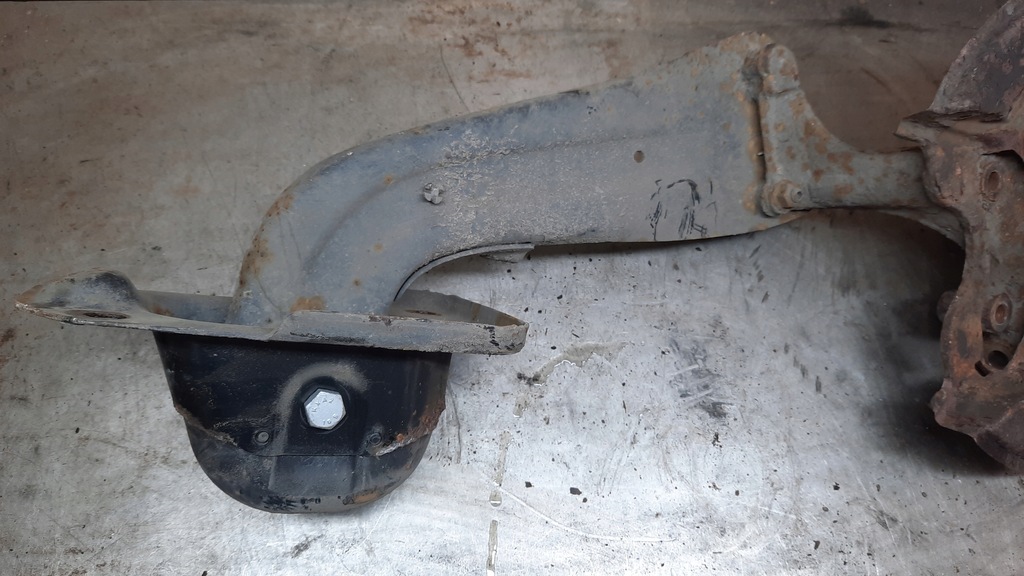 фото №2, Ступиця поворотний кулак задня права seat leon ii 2.0 tdi