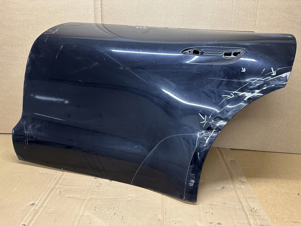 фото №1, Porsche taycan 9j1 двері ліва задня задні 9j1833051`