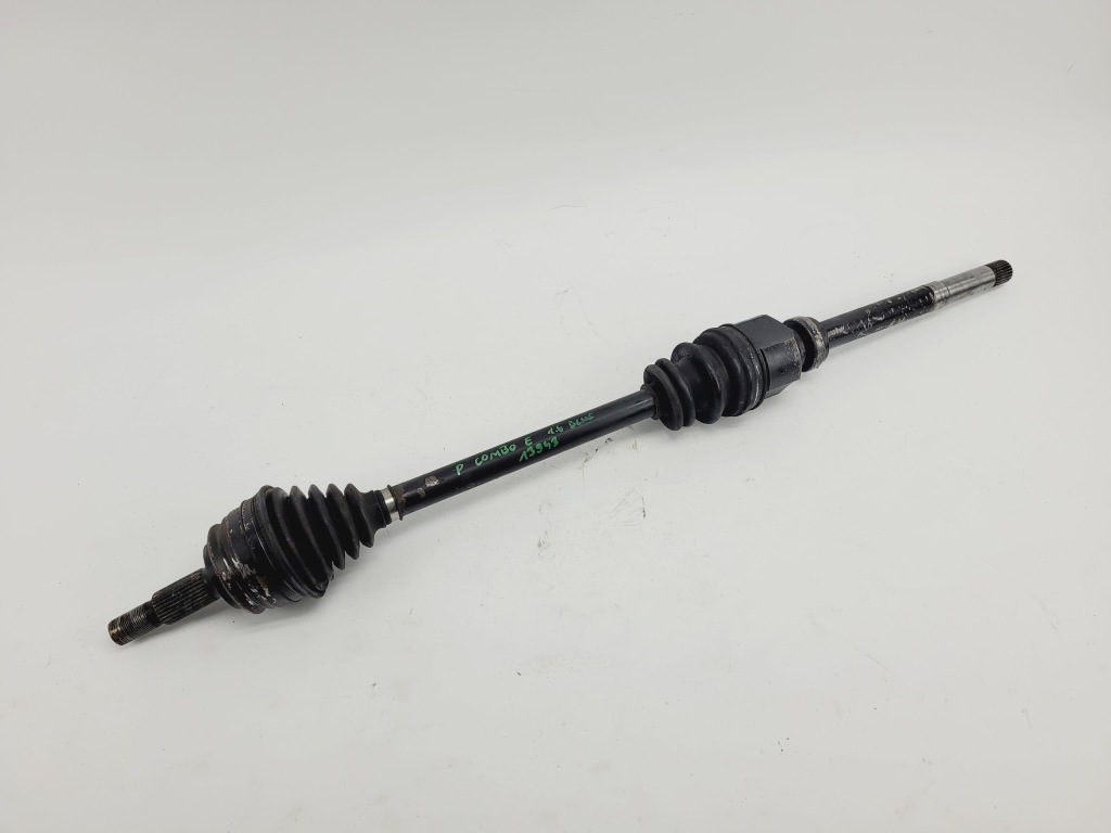 Купити Привідний вал правий довга 1.6 blue opel combo e 2018-