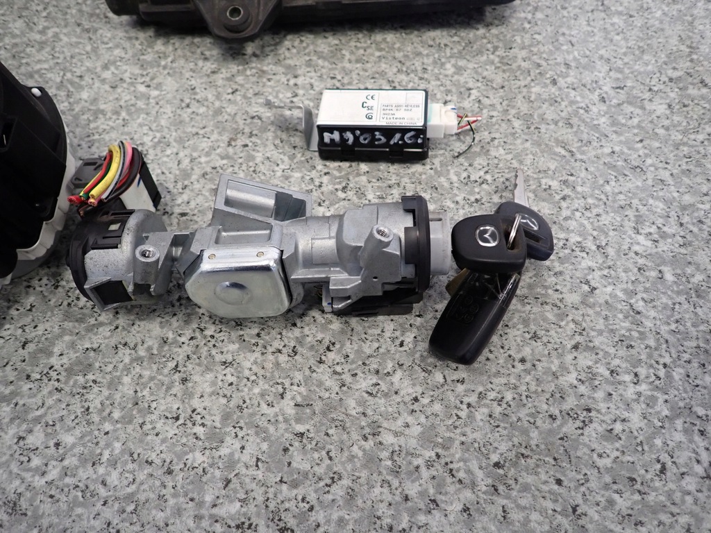 фото №5, Mazda3 mazda 3 bk 03- 1.6 бензин набор стартовый бортовой компьютер замок зажигания счетчик