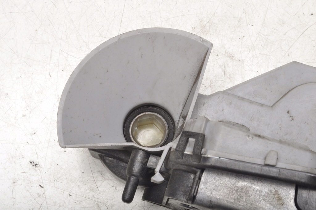 фото №5, Citroen c4 cactus замок двері правий перед uk