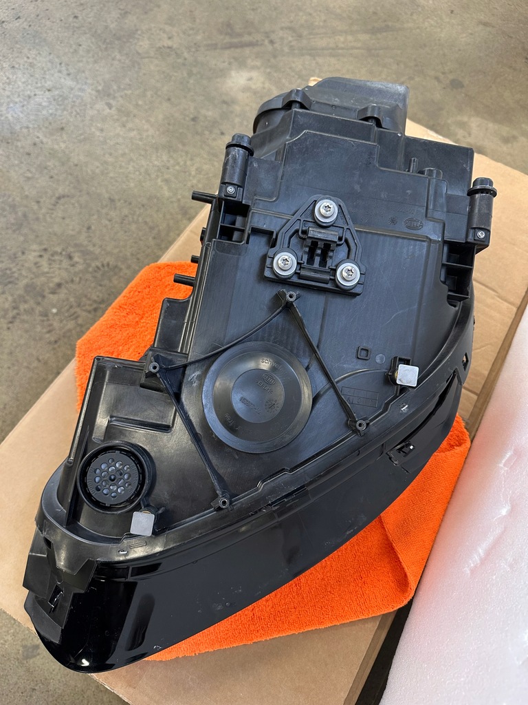 фото №16, Porsche cayenne ii lift 14-18 7p5 лампа full led правая 7p5941774k