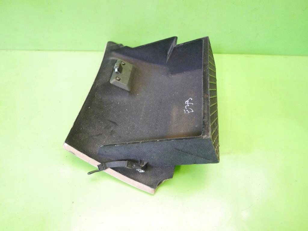 фото №7, Бардачок правый пассажира перед bmw 5 e39 fl 00-03