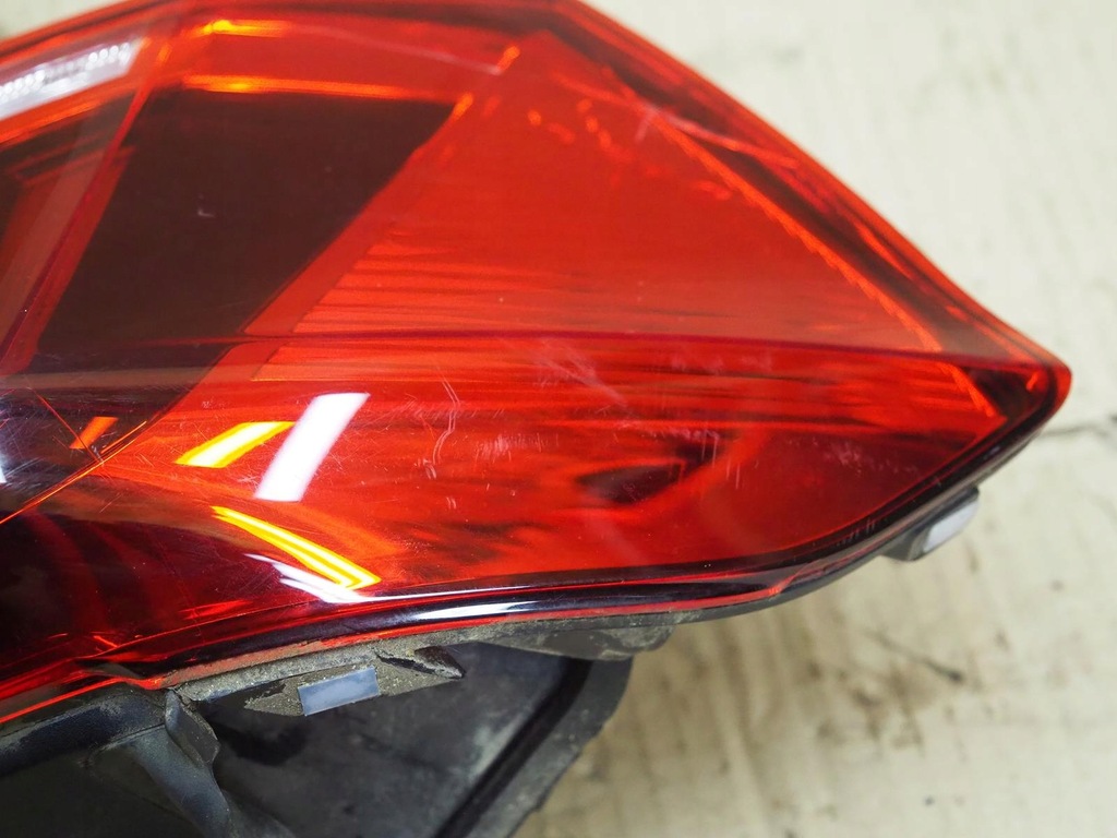 фото №10, Лампа задняя na led europa vw passat b8 kombi lift