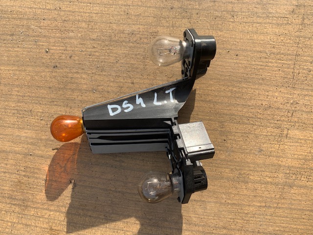 фото №1, Вкладыш лампы левый задняя ds4 citroen 13n005 visteon