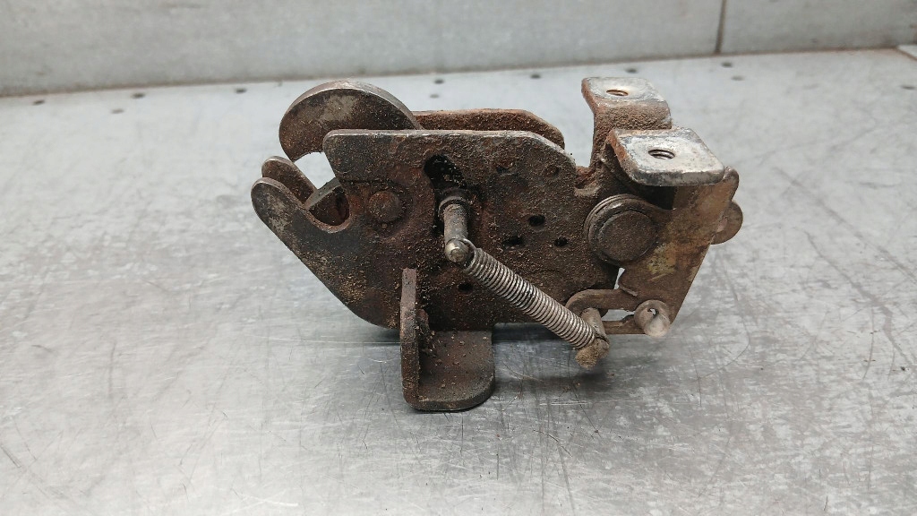 Купити Замок капот mercedes benz vito w638 2.3d 98r