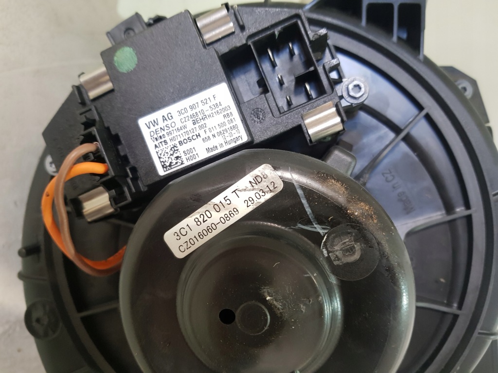 фото №11, Отопитель комплектная 5n1820003l vw tiguan 5n 2.0 tdi 12r eur