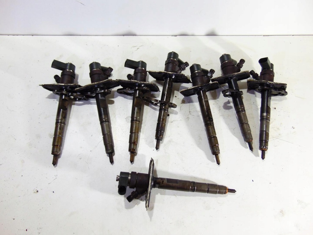 фото №1, Інжектор форсунки audi a8 d3 4.0 tdi 057130277m