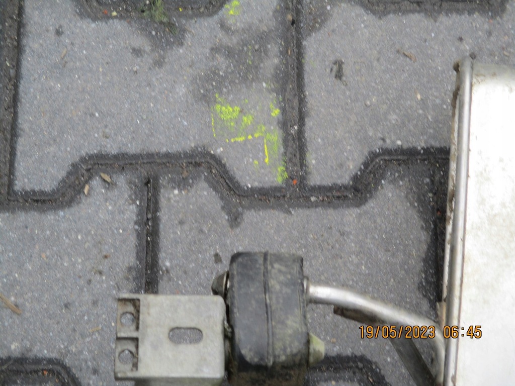 фото №4, Гасник вихлоп vw t-roc 2,0tdi 5q6253611b