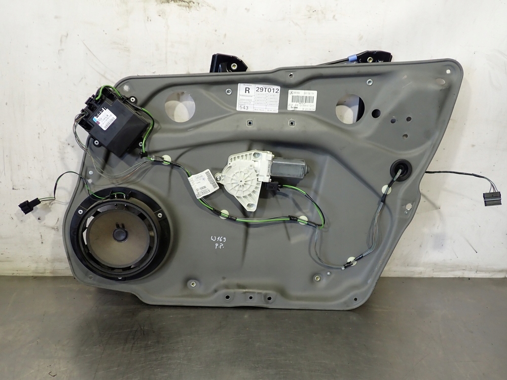 фото №1, Подъемник окон правый перед mercedes w169 a200