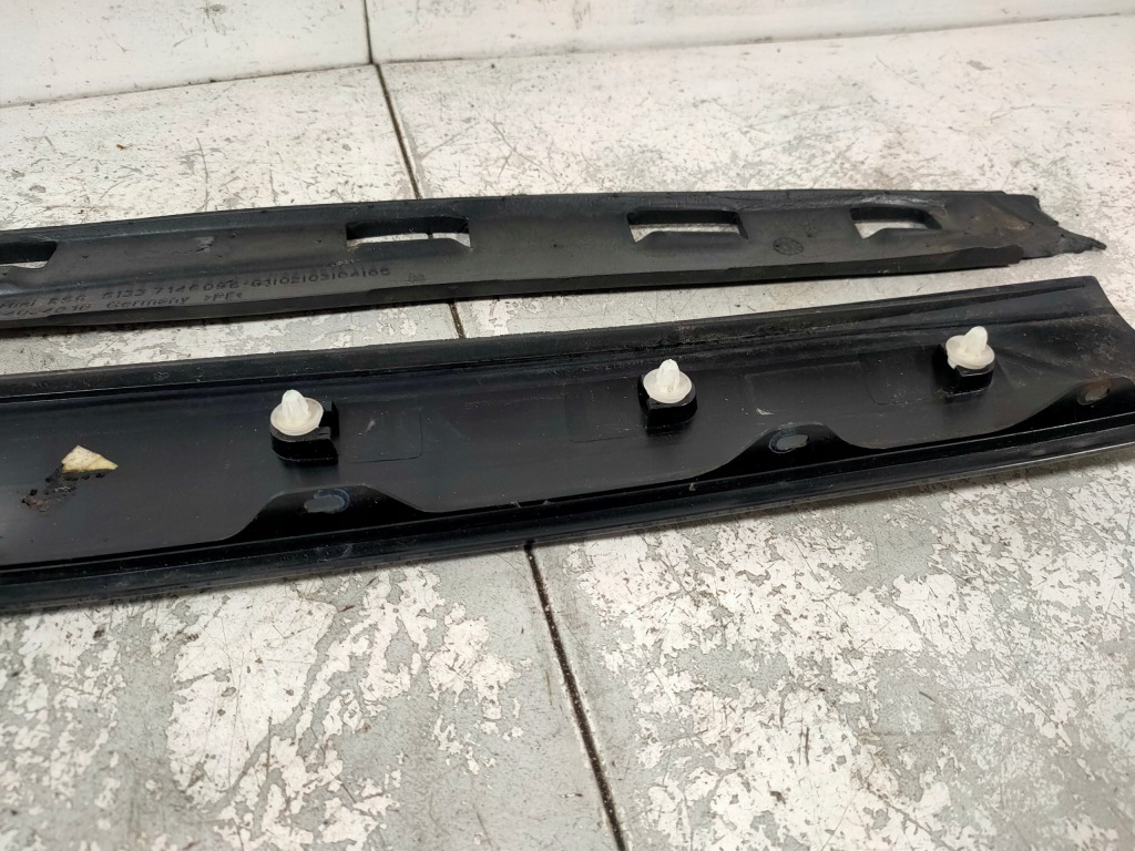 Накладка молдинг стійка правий 7146098 mini r56 Оригінал