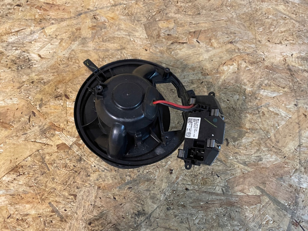 фото №1, Резистор резистор вентилятор vw audi 3c0907521