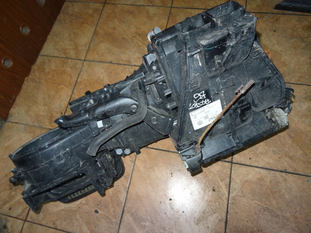 фото №1, Passat b6 отопитель корпус