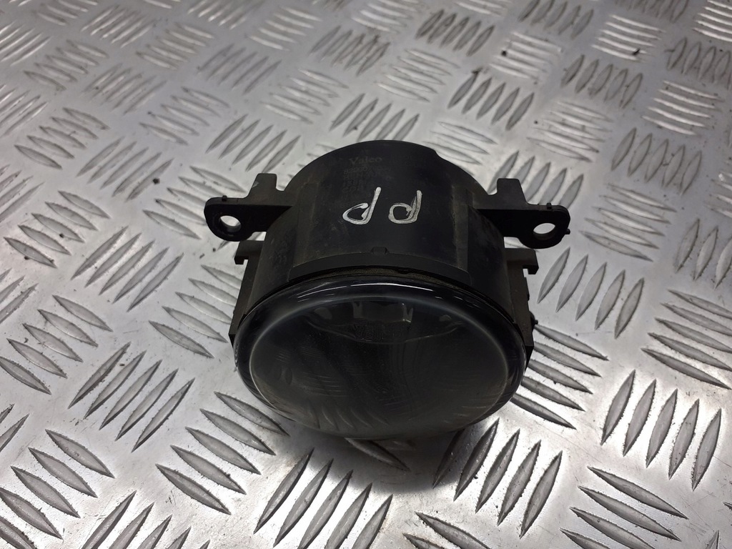 фото №1, Противотуманная фара правый renault scenic ii 8200074008