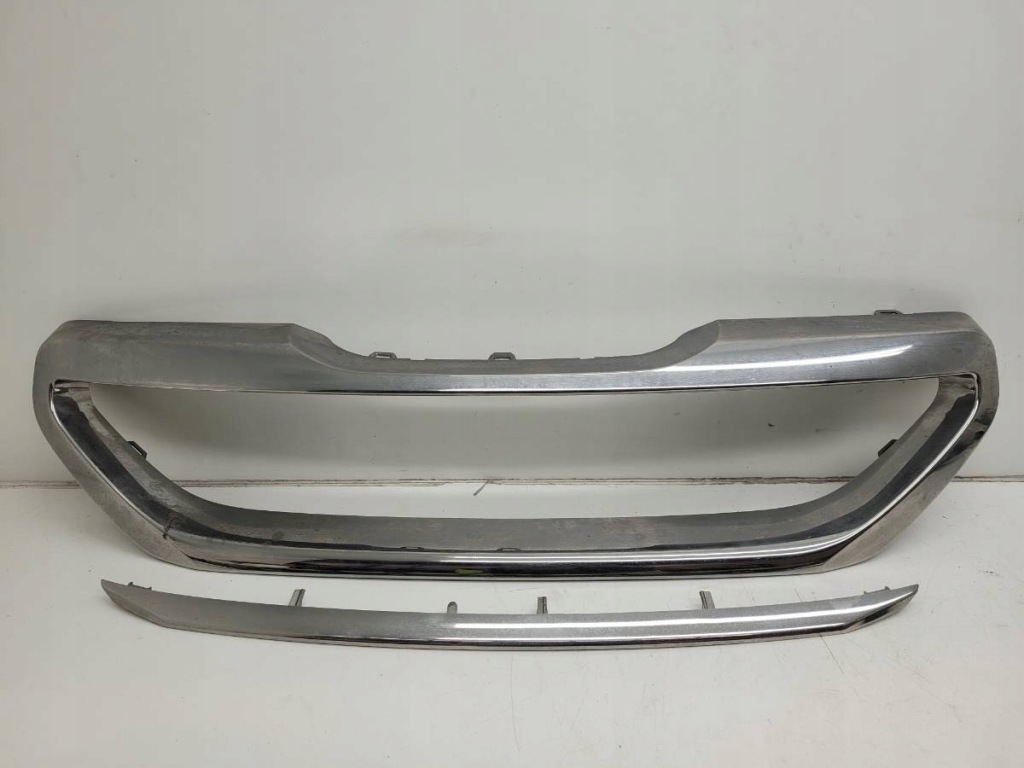 фото №1, Решётка радиатора решётка радиатора молдинг бампера перед peugeot 2008 i 9678365777