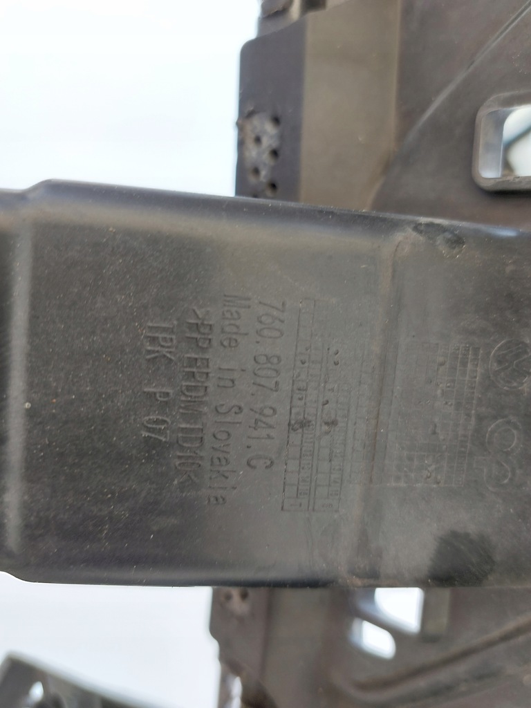 фото №7, Vw touareg iii r-line бампер перед 760807221 f