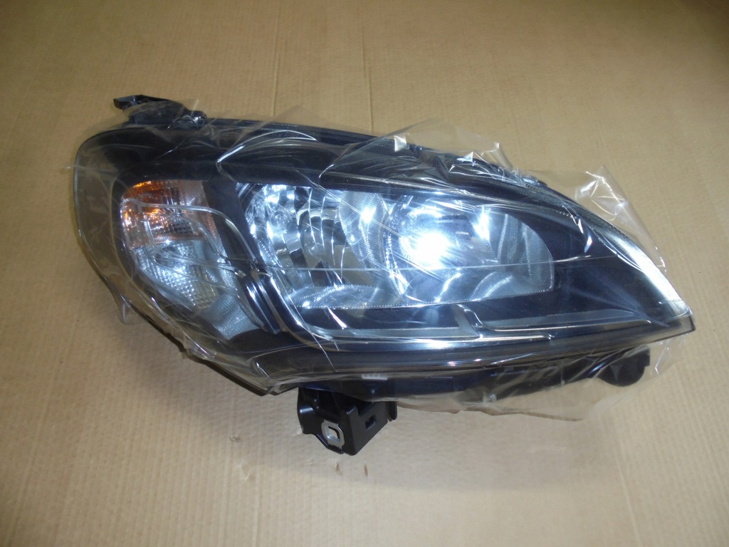 фото №1, Фара лампа правая fiat doblo 2015- 521094560 czarna