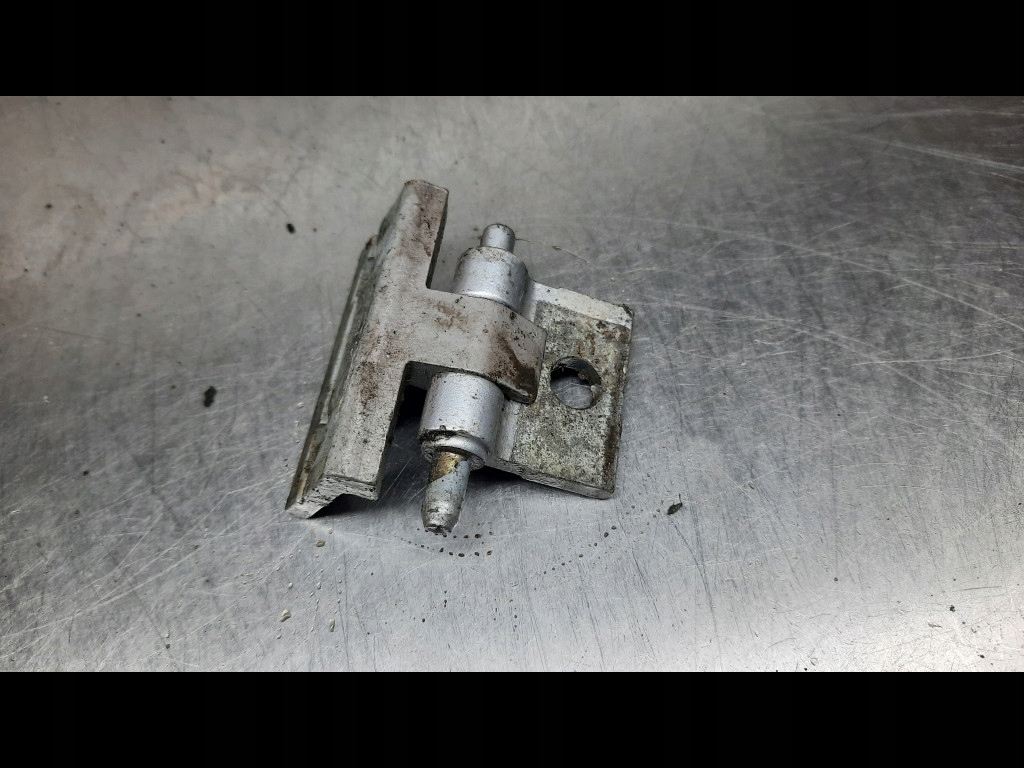 фото №3, Петля дверь правый volvo v70 ii s60