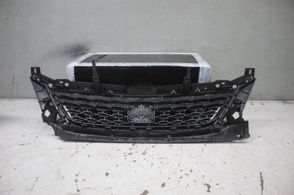 фото №4, Решітка радіатора seat leon 5f0853654m