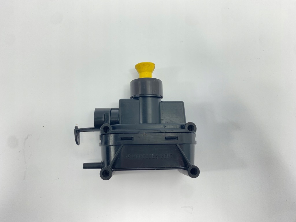 Купить Привод центрального замка дверь mercedes w126 sec