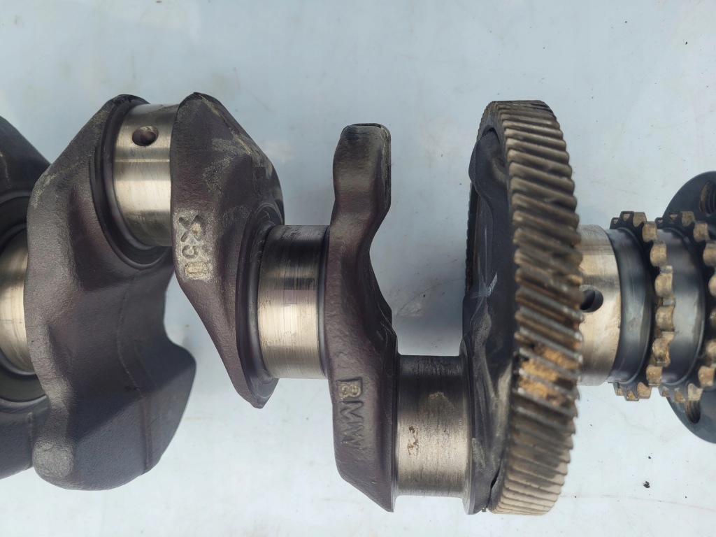 Wał коленчатый bmw e60 e61 n47d20 2.0d повреждённый Оригинал