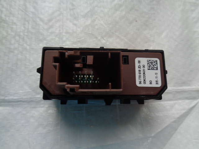 фото №6, Peugeot 508 i кнопка выключатель sos 96770618zd новый