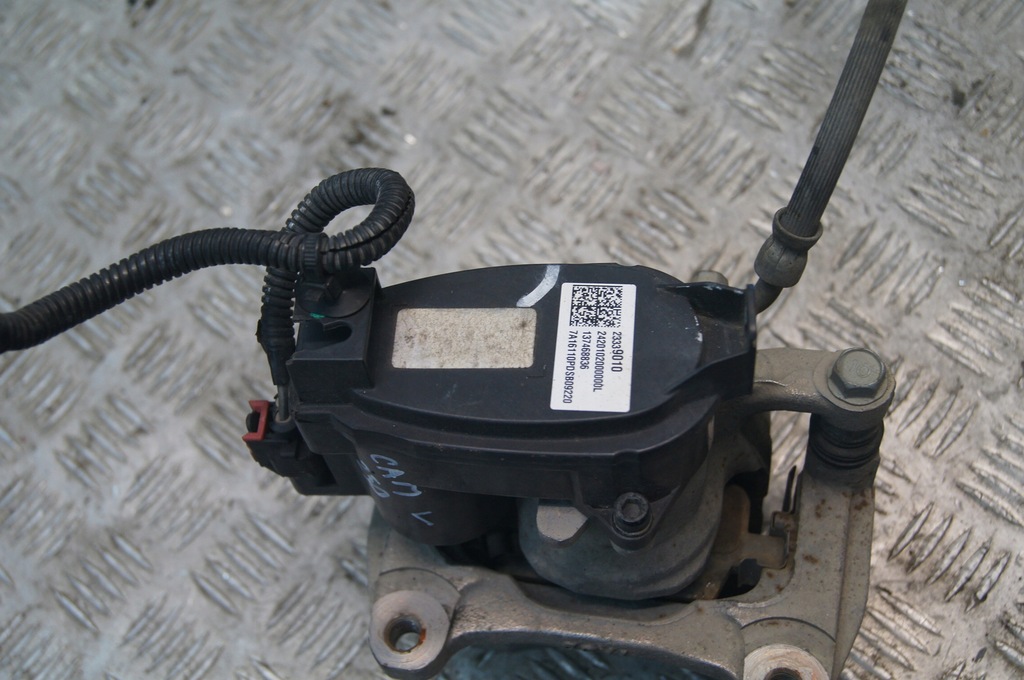 фото №4, Chevrolet camaro vi суппорт тормозной левый задняя