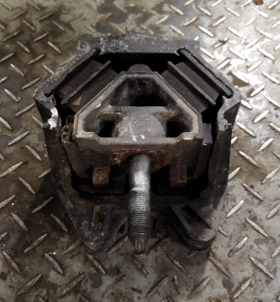 фото №1, Кронштейн подушка двигуна man tgx tgs